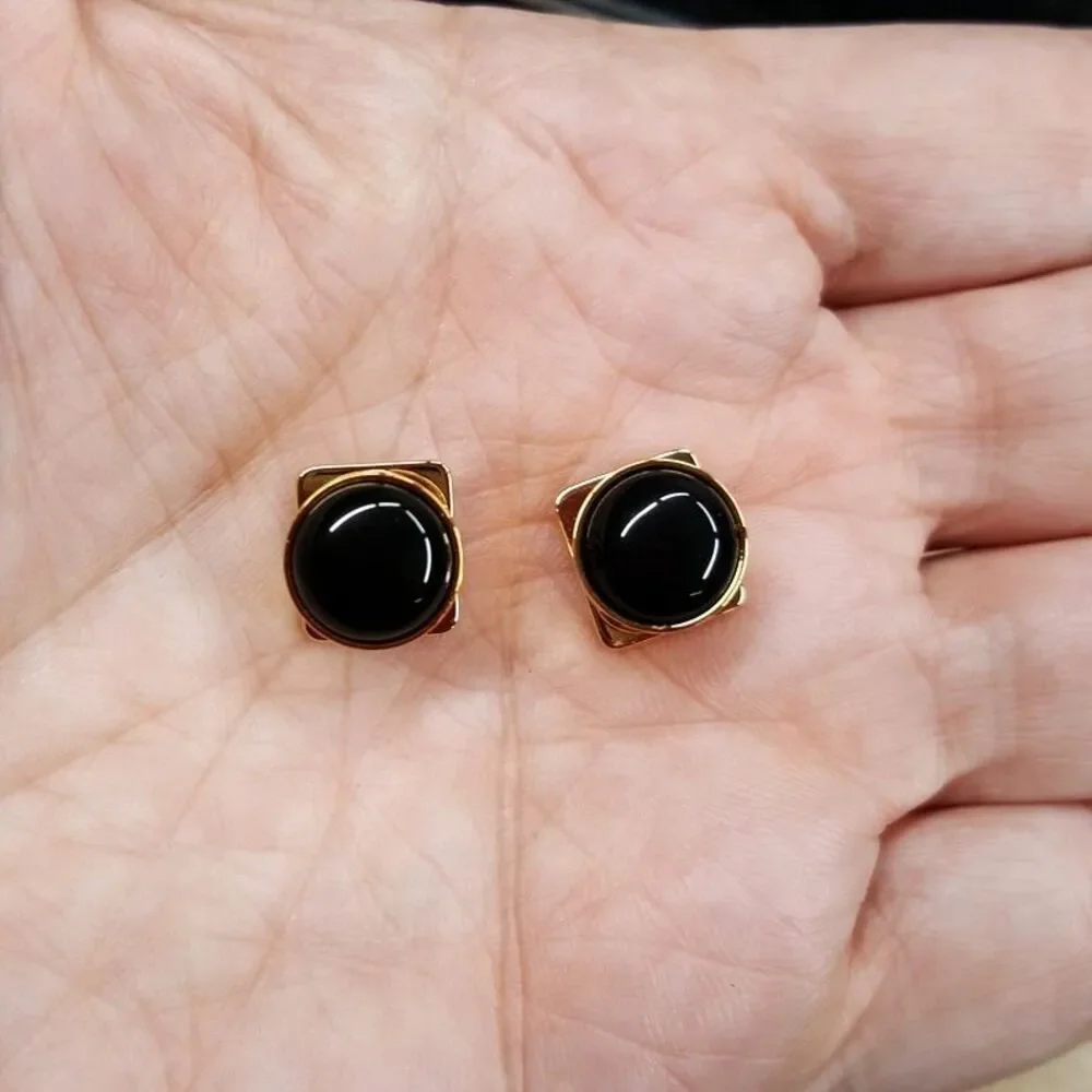 OX & BULL TRADING COMPANY Gold Onyx Cufflinks + Shirt Studs Set